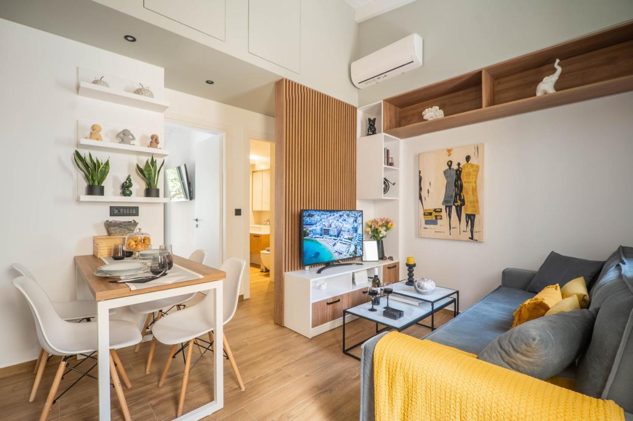 Ferienhaus Antigone's Lux 5 Mins Walk To Beach, Old Town, Chania (Crete)