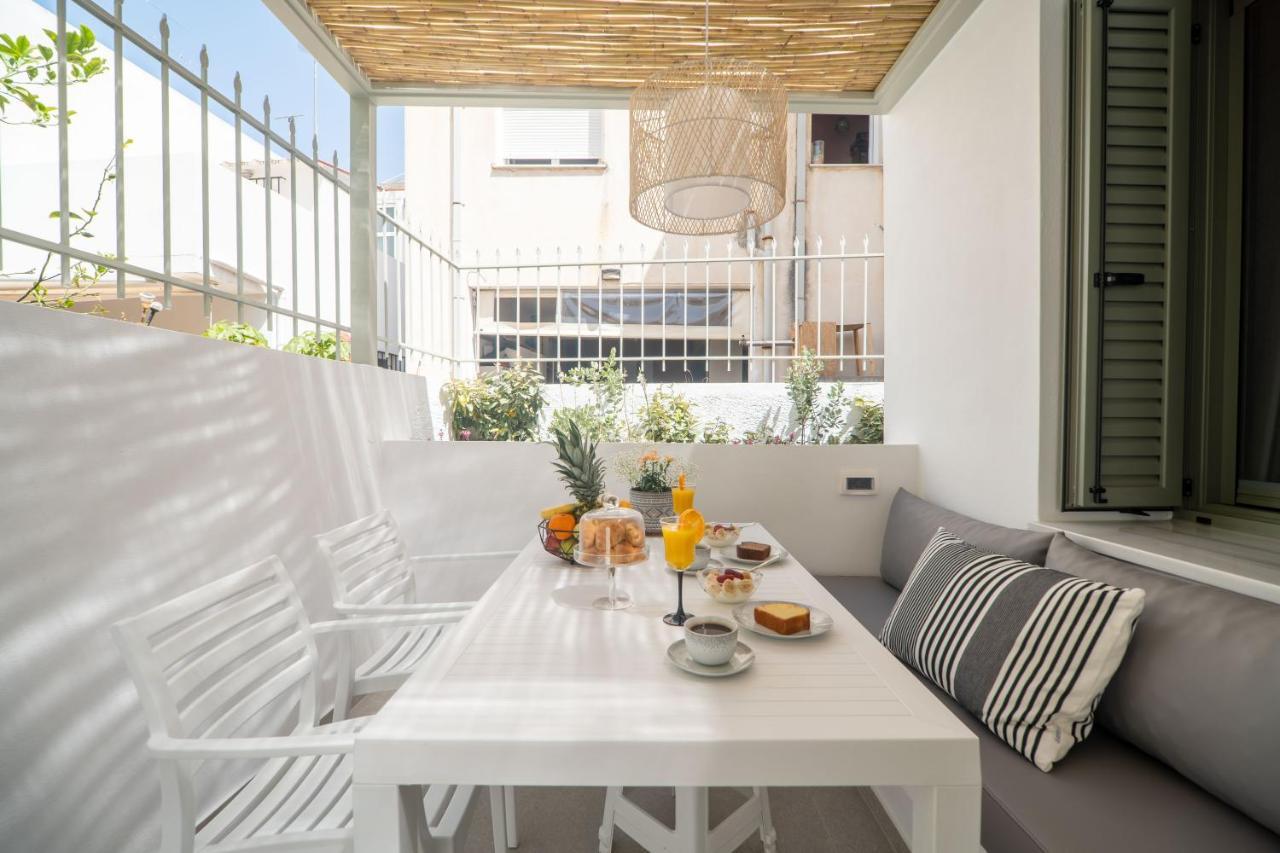 Casa vacanze Antigone's Lux 5 Mins Walk To Beach, Old Town, *