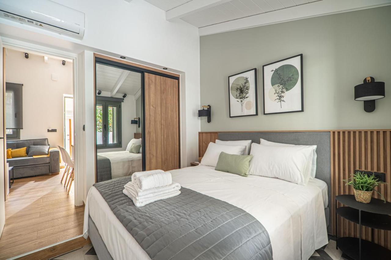 Antigone's Lux 5 Mins Walk To Beach, Old Town, La Canea
