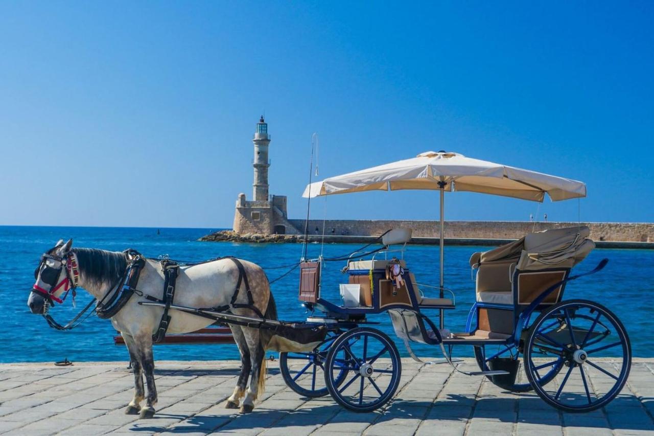 Vakantiehuis Antigone's Lux 5 Mins Walk To Beach, Old Town, Chania (Crete)